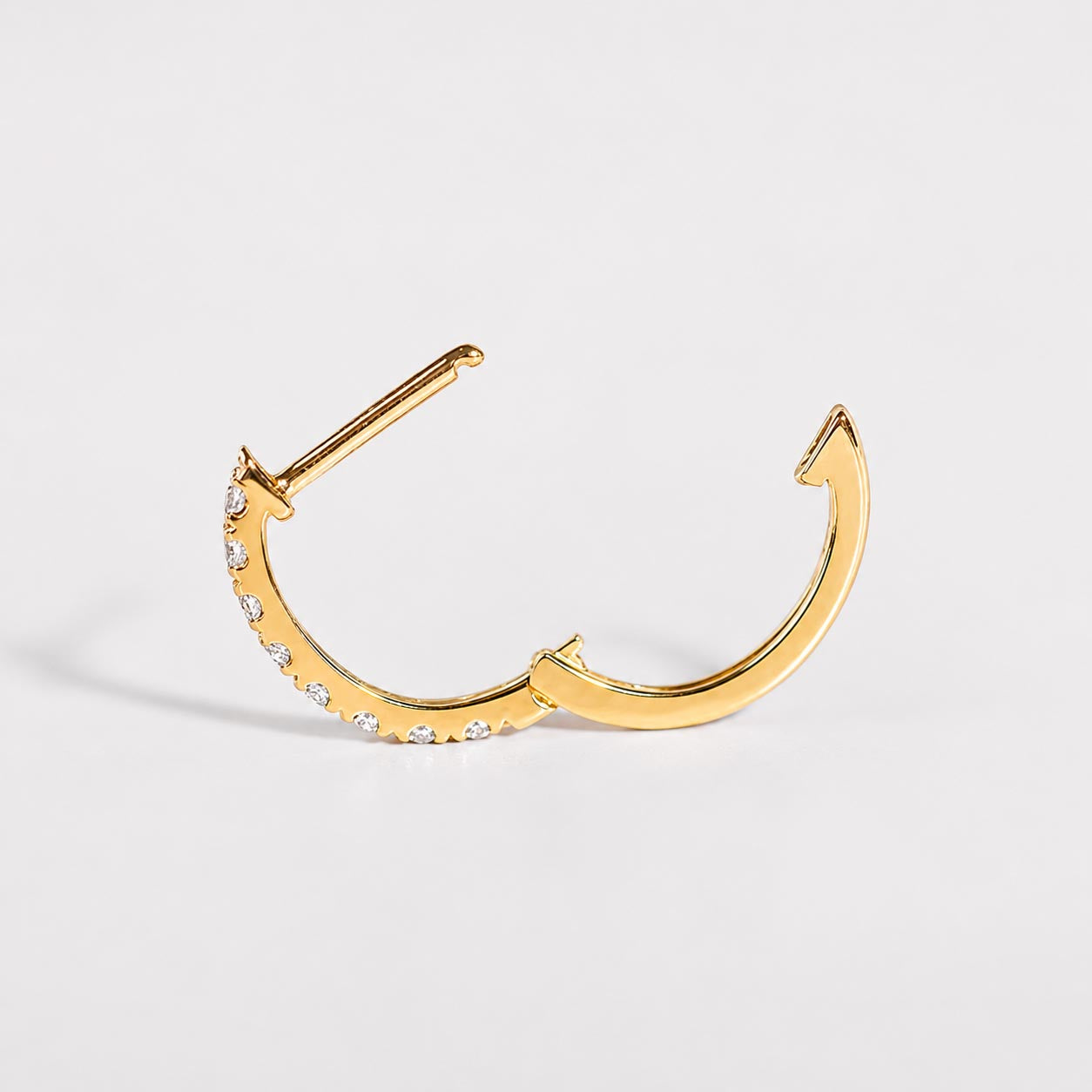 embrace 0.2ct diamond hoop earrings 18k gold side view