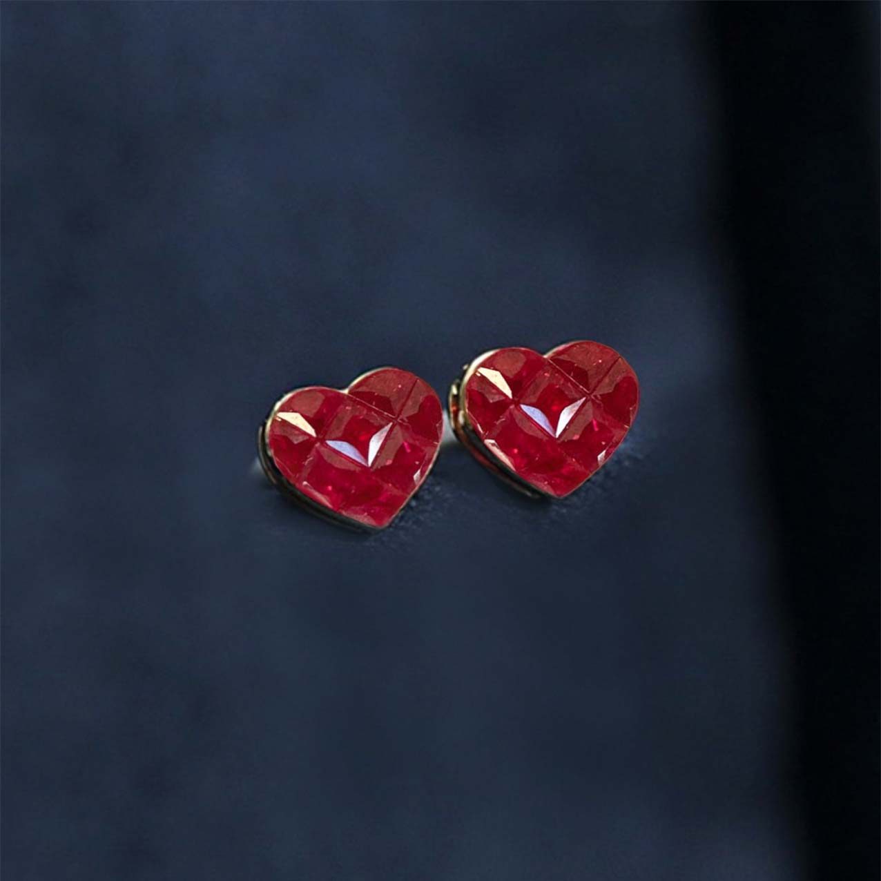 1ct ruby by heart earrings 18k gold