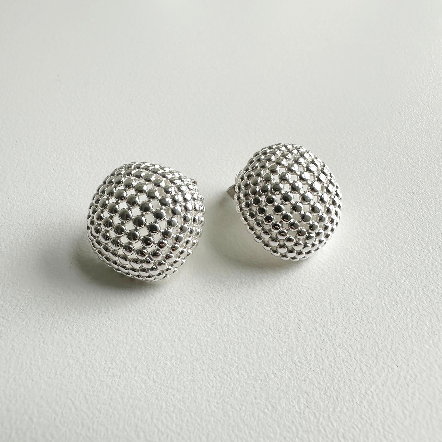 jullie cushion shaped silver earrings