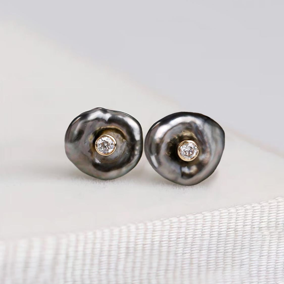 Underwater Grey Keshi Pearl Diamond Earrings in 18K Gold