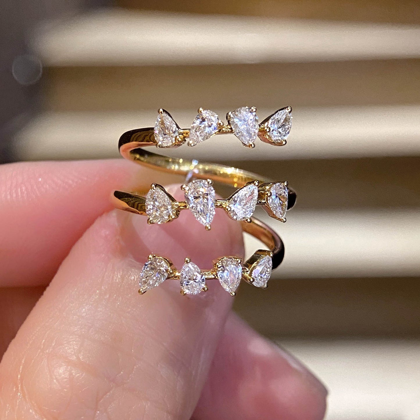 Teide Pear-cut Diamond Wrap Ring in 18K Gold