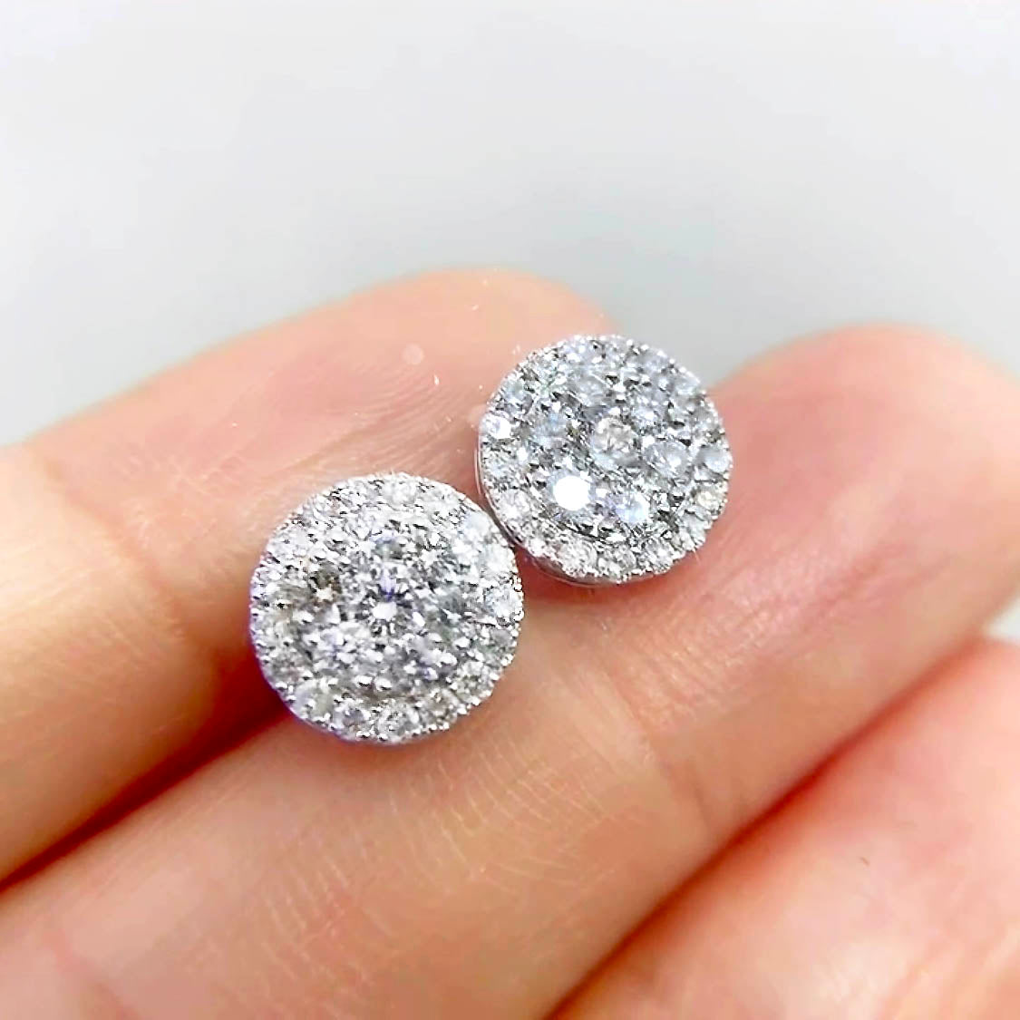 round diamond cluster earrings 18k white gold