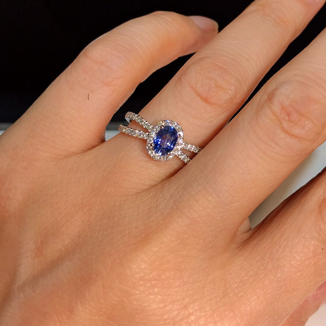 1ct sapphire ring diamond 18k white gold on hand