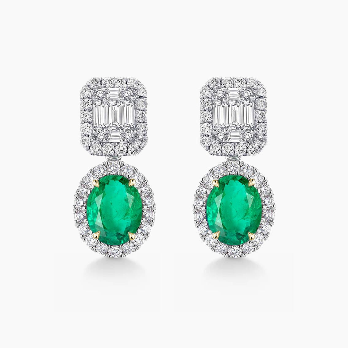 0.9ct oval emerald diamond earring 18k white gold