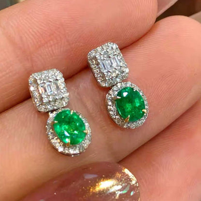 0.9ct oval emerald diamond earring 18k white gold zoom