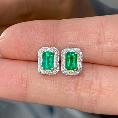 1.2ct emerlad diamond halo earrings in 18k white gold