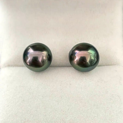 12mm green tahitian pearl earrings in 18k gold in box