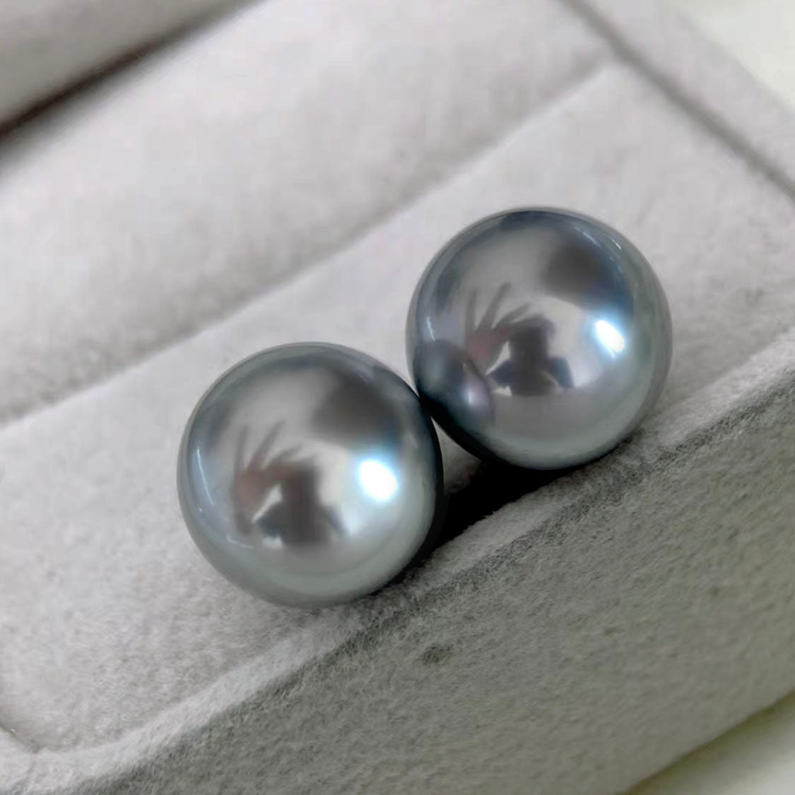 12mm grey tahitian pearl earrings in 18k white gold