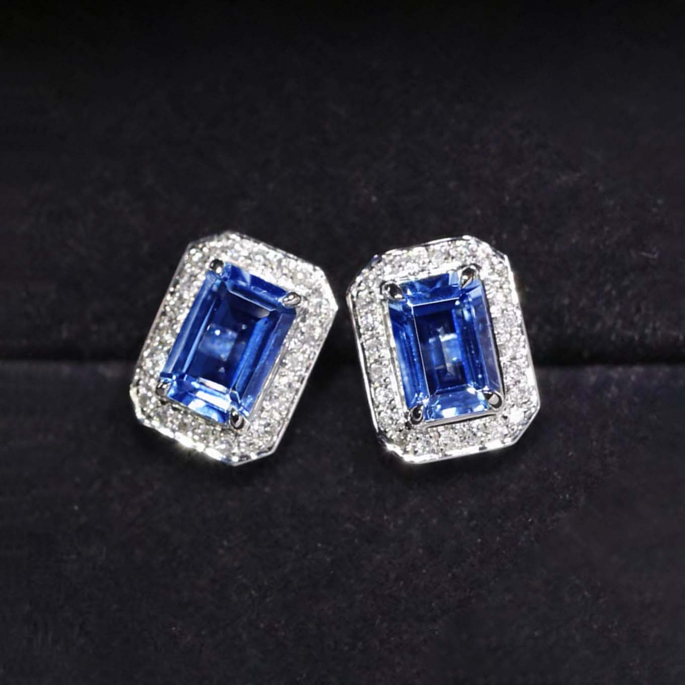 one of a kind sapphire earrings with diamond halo 18k white gold in box