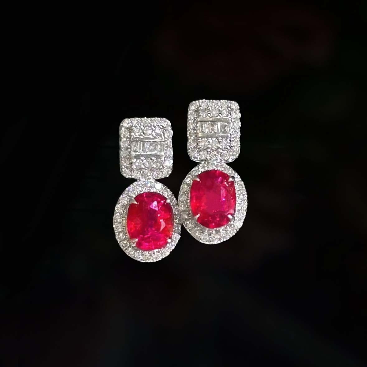 1.0ct ruby earrings with diamonds in 18k white gold