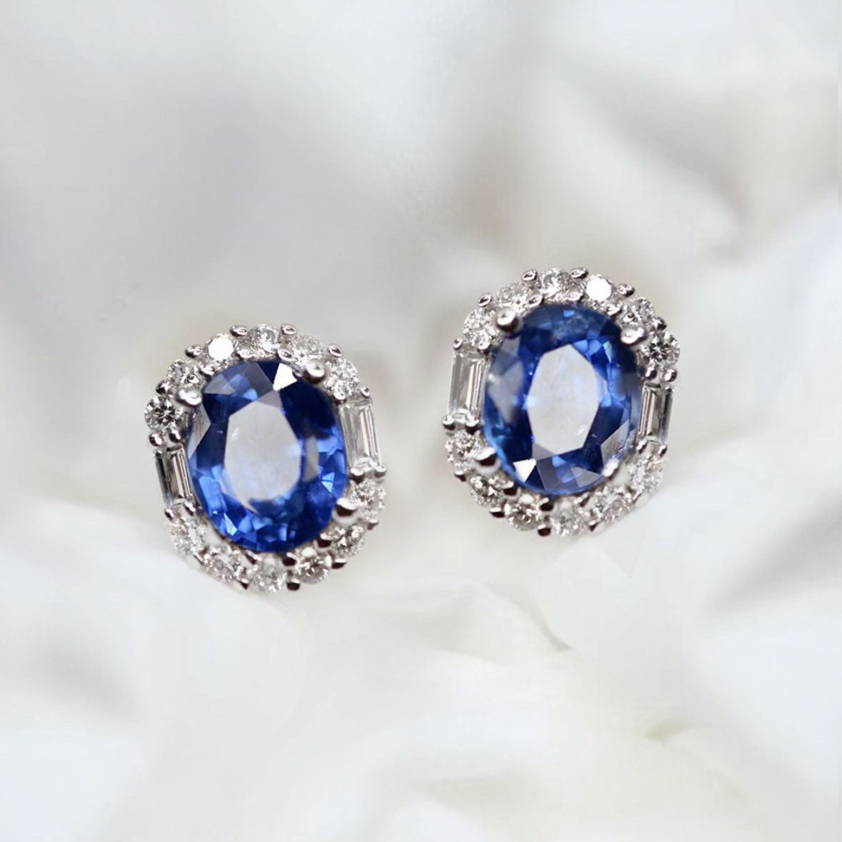 ooak 0.78ct oval sapphire diamond earrings 18k white gold