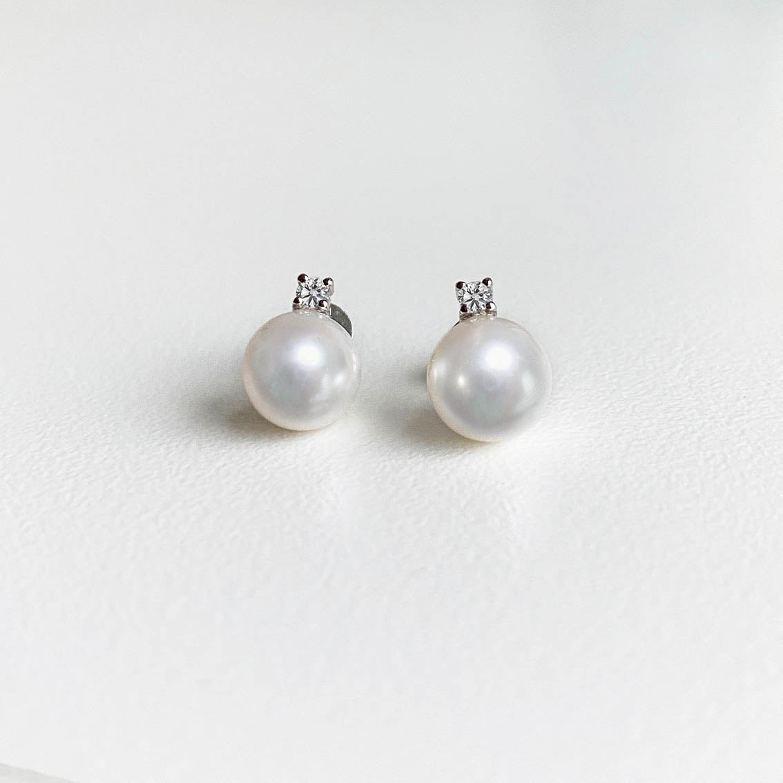 akoya pearl diamond earrings 18k white gold