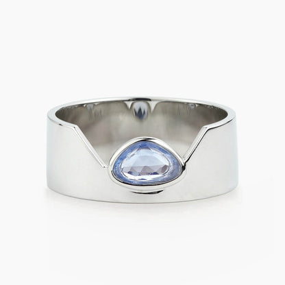 blue sapphire cigar ring 18k white gold