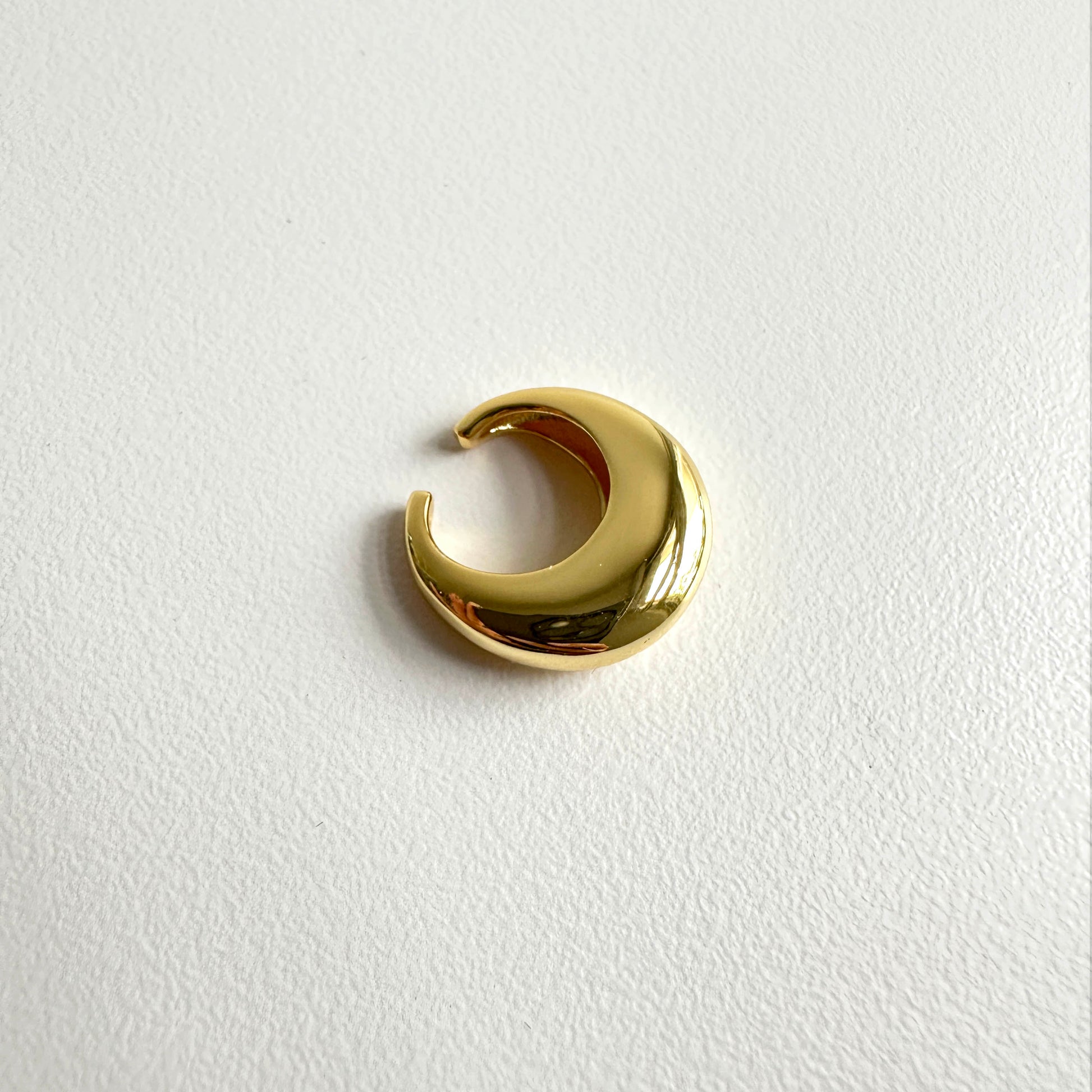 jullie bold cuff earring in 18K gold plated silver