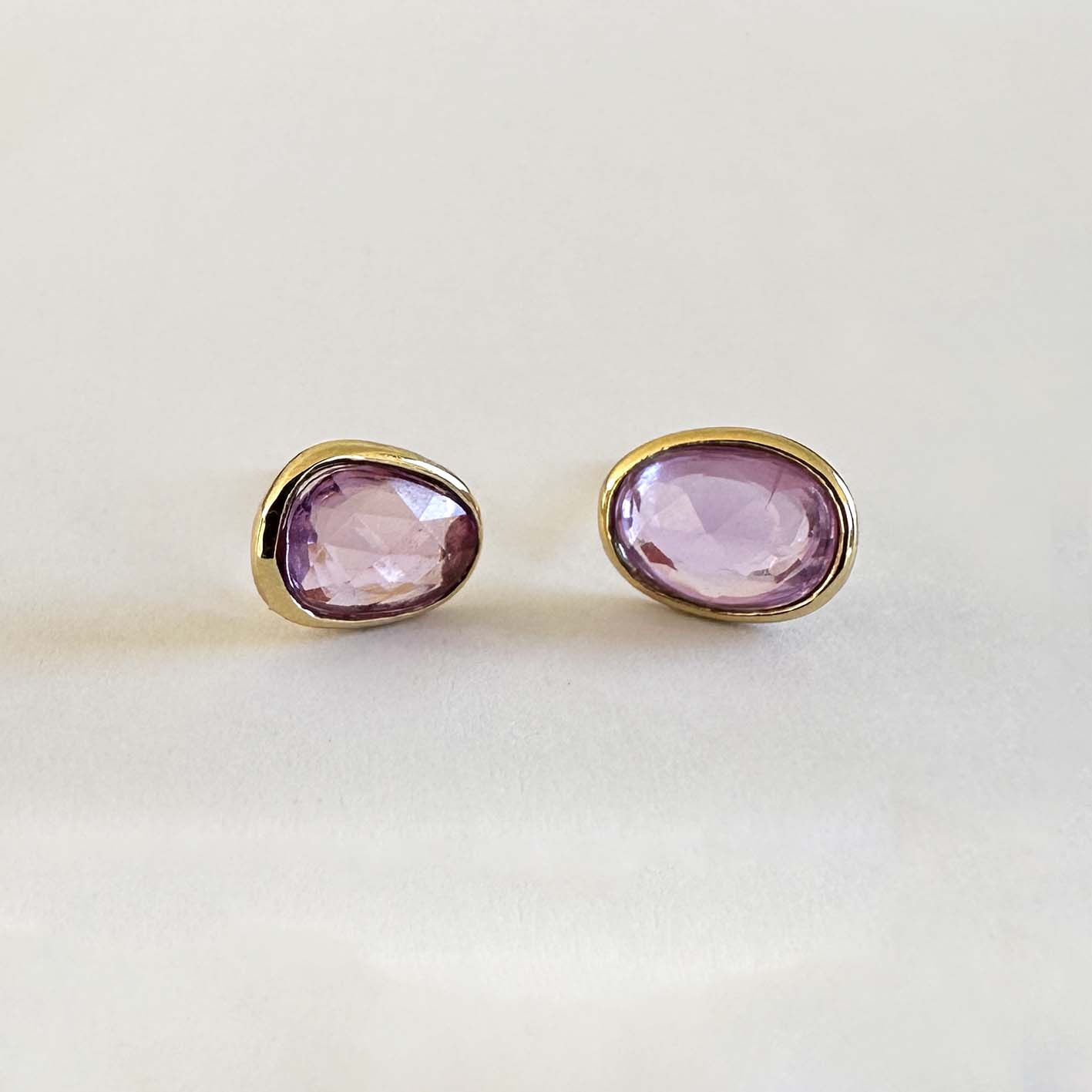 love more rose pinksapphire earrings in 18k gold front