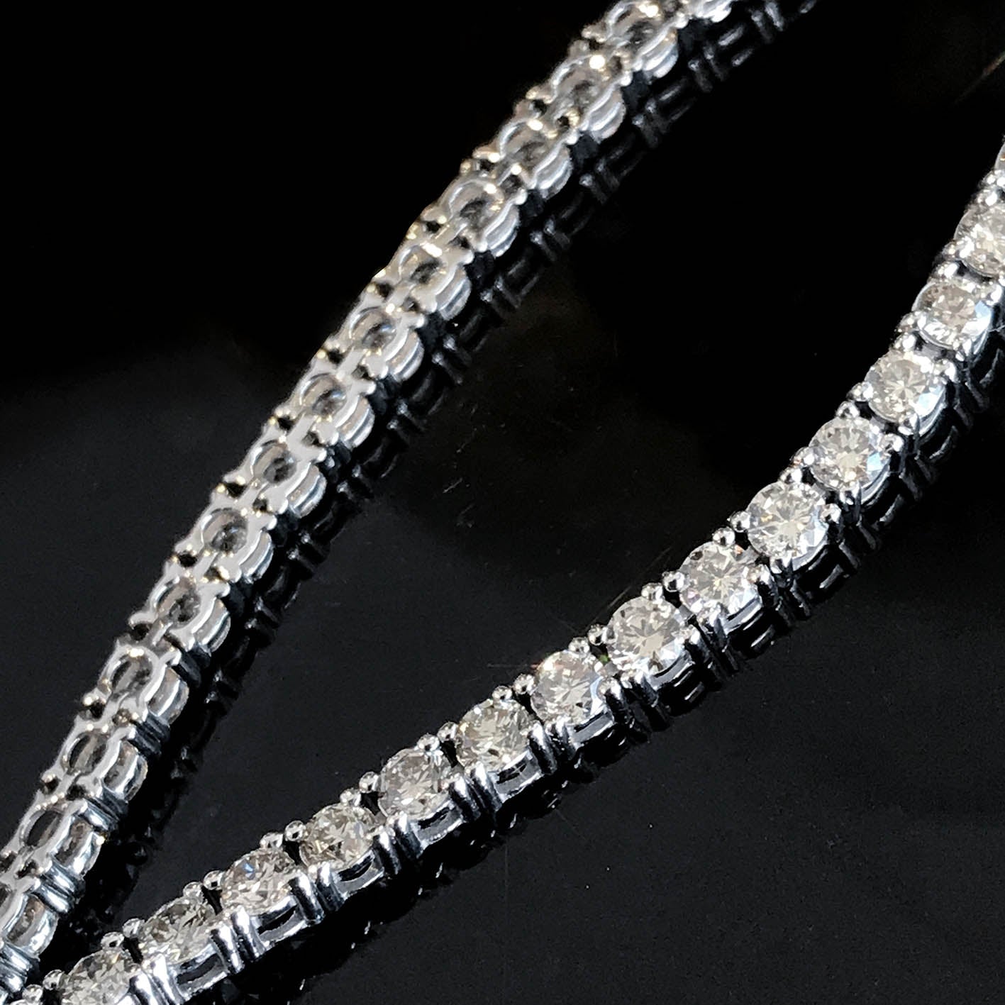 diamond 1ct tennis bracelet 18k white gold close up