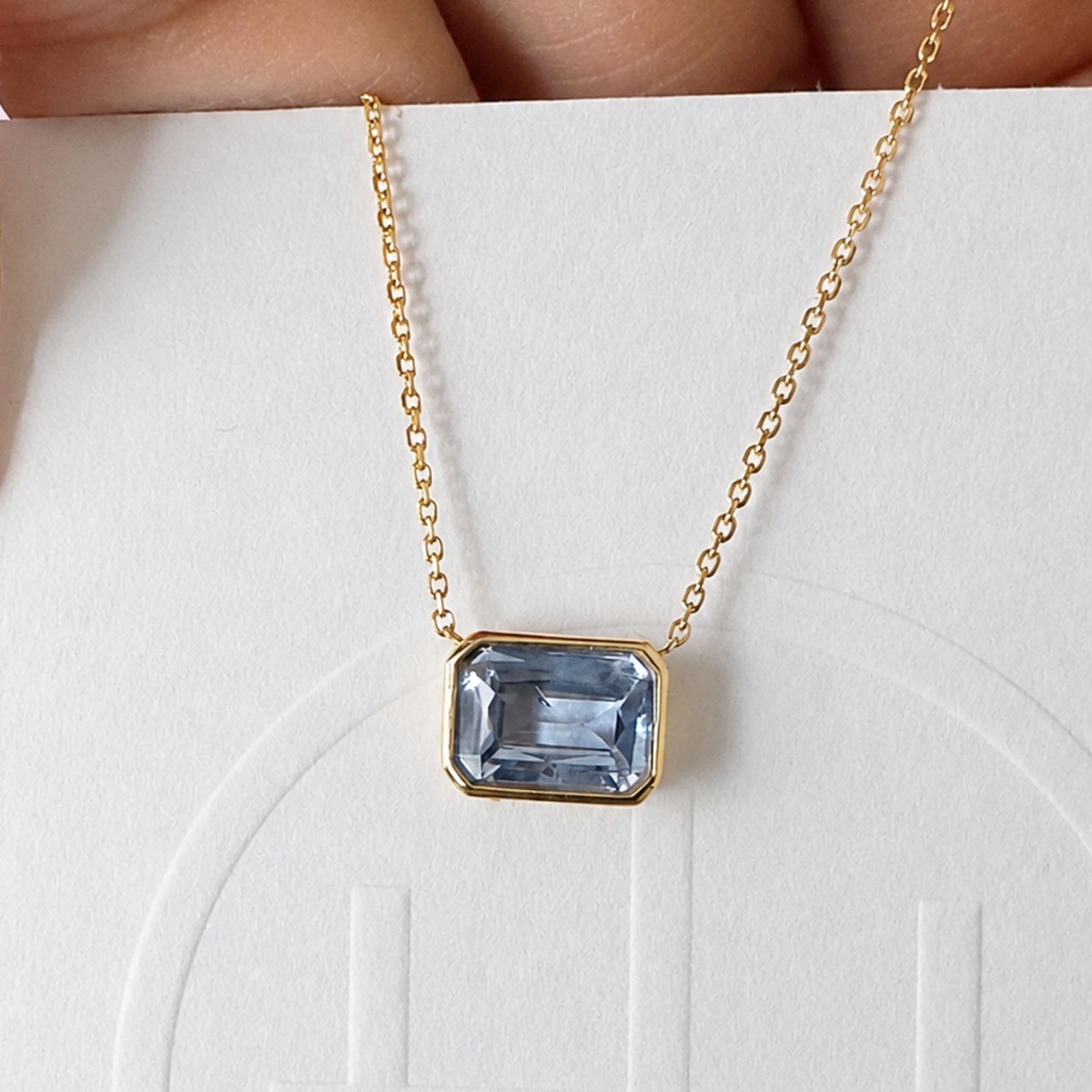 love more bezel ceylon blue sapphire necklace in 18K gold