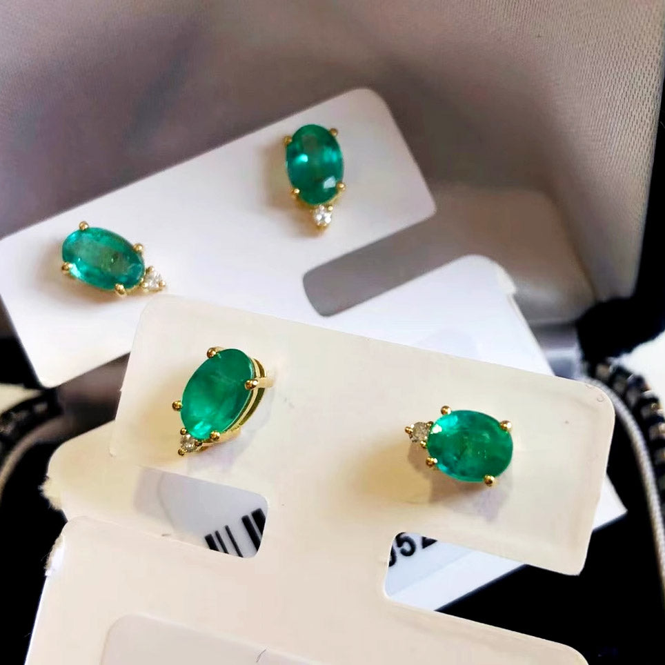 emerald diamond earrings 18k gold