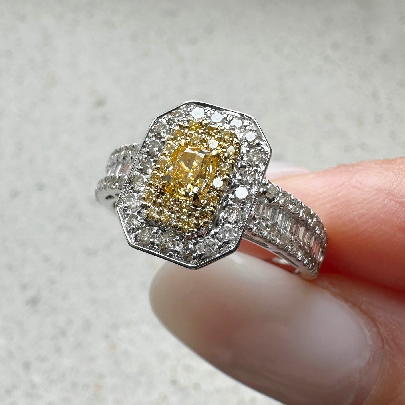 yellow diamond 109ct ring 18k white gold