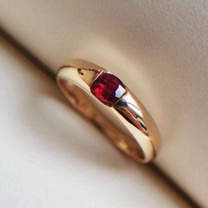 oval ruby ring 18k gold