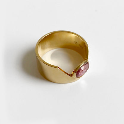 rosewood pink sapphire cigar ring 18k gold